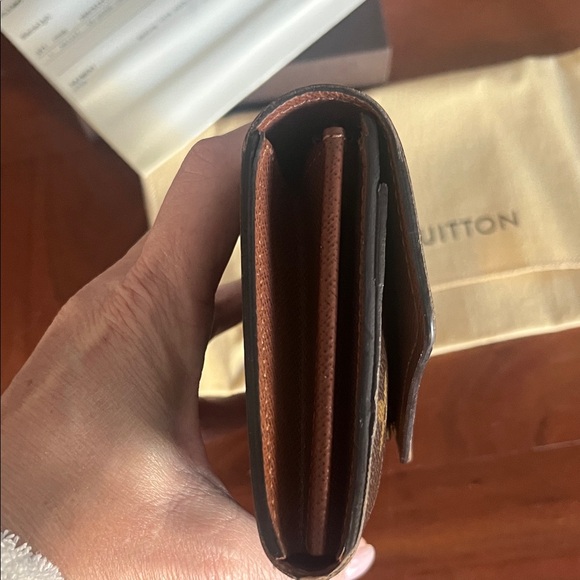 Louis Vuitton Monogram Sarah Compact Wallet - Picture 9 of 13